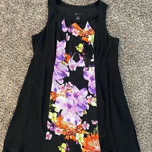 Just the right amount of florals. Nice cut out detail in the neckline.